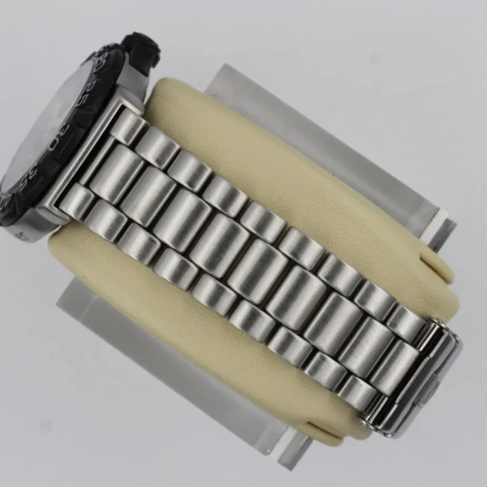 Tag Heuer WAH1010.BA0854 Mens Formula 1 Series Quartz Watch 44mm Black Silver 8